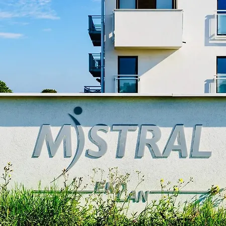 Mistral 2